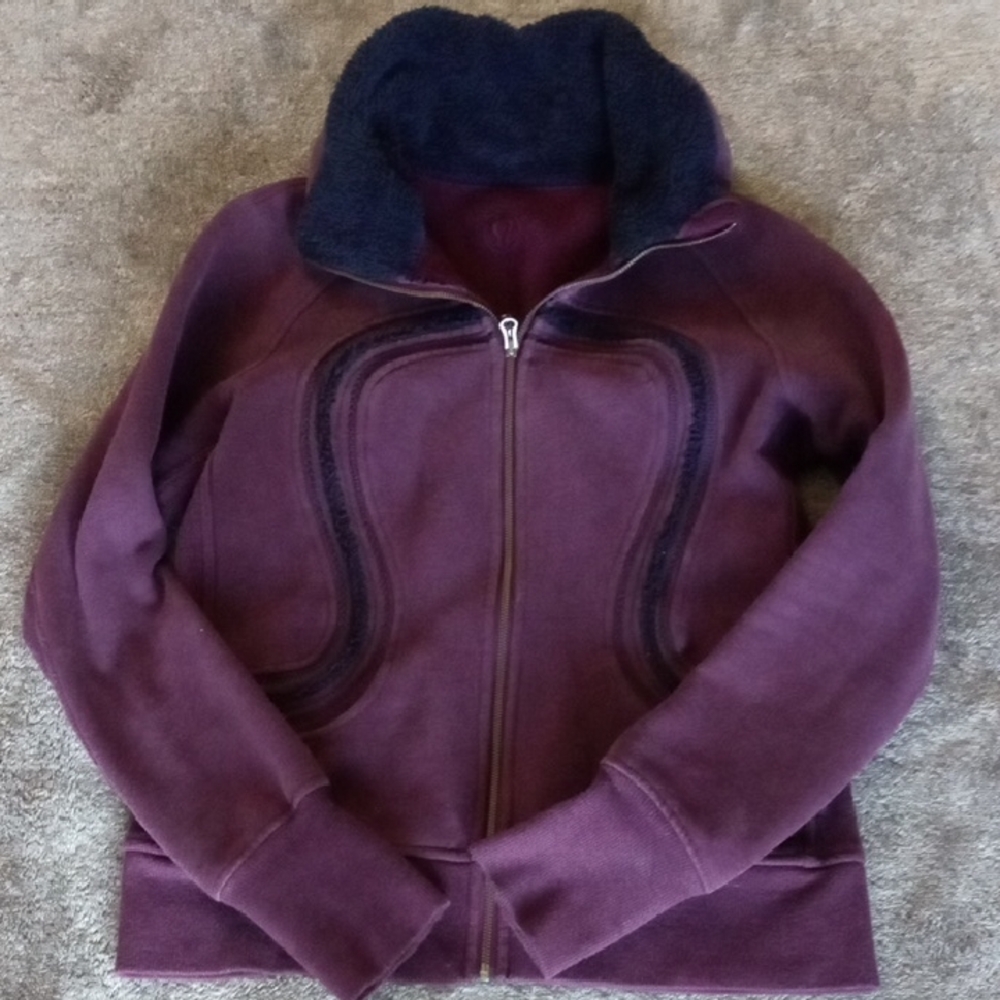 Lululemon Cuddle Up Heathered Plum jacket size 10